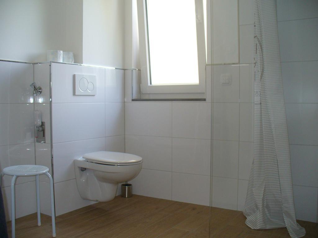 Ferienwohnung Rheinaue Köln Exterior foto